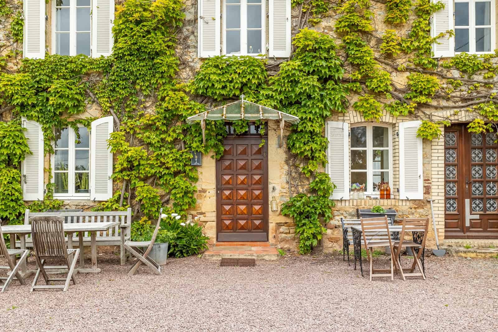 Façade extérieure d'un gîte normand avec chambres d'hôtes - Normandie