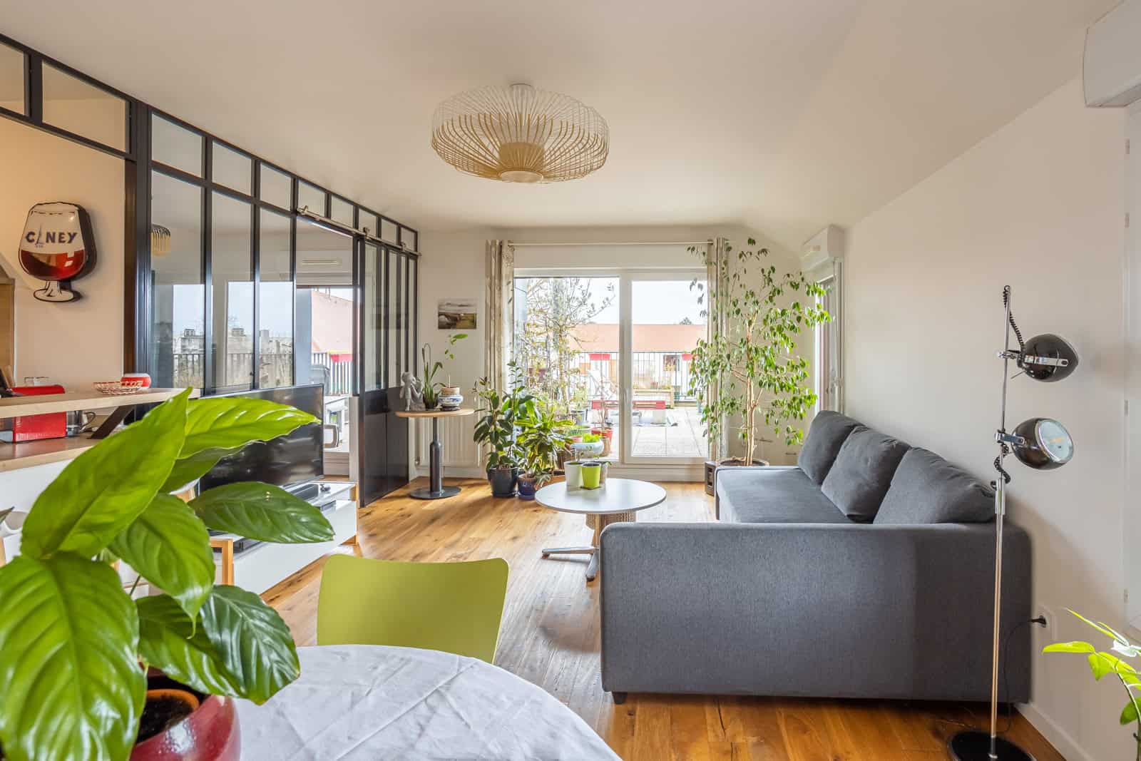 Salon et séjour d'un appartement F4 - photo immobilière Calvados