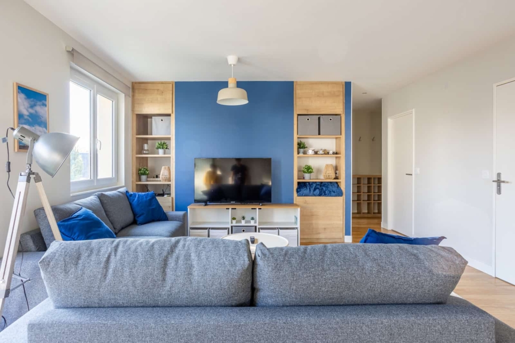 Salon d'une location Airbnb à Ouistreham - photographe immobilier Calvados